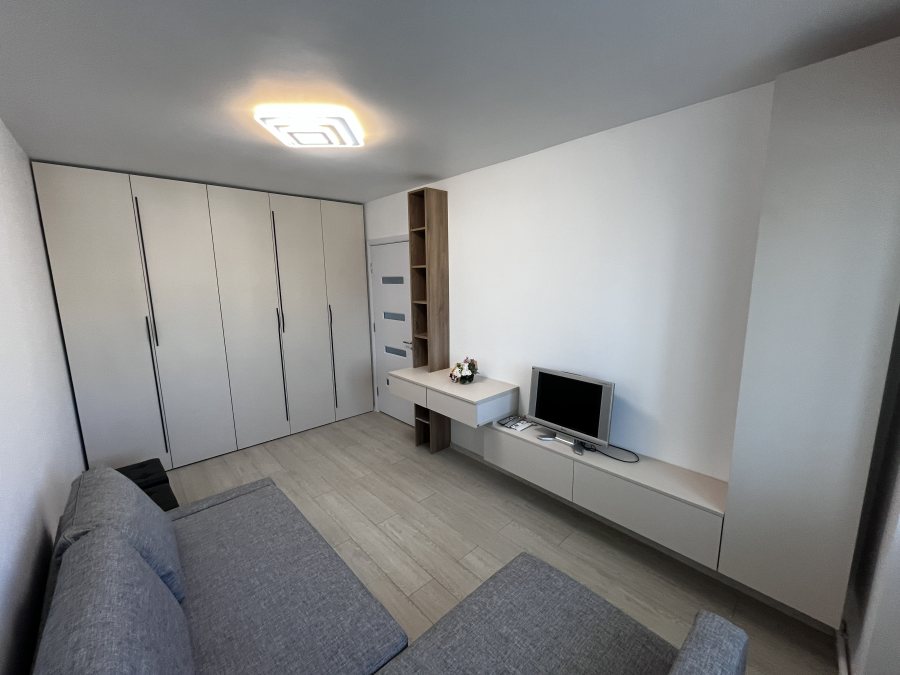 Apartament 1 cam + birou, Pacurari, renovat, mobilat si utilat