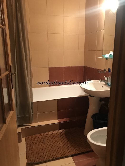 Apartament cu 2 camere, 50 mp, Podu Ros