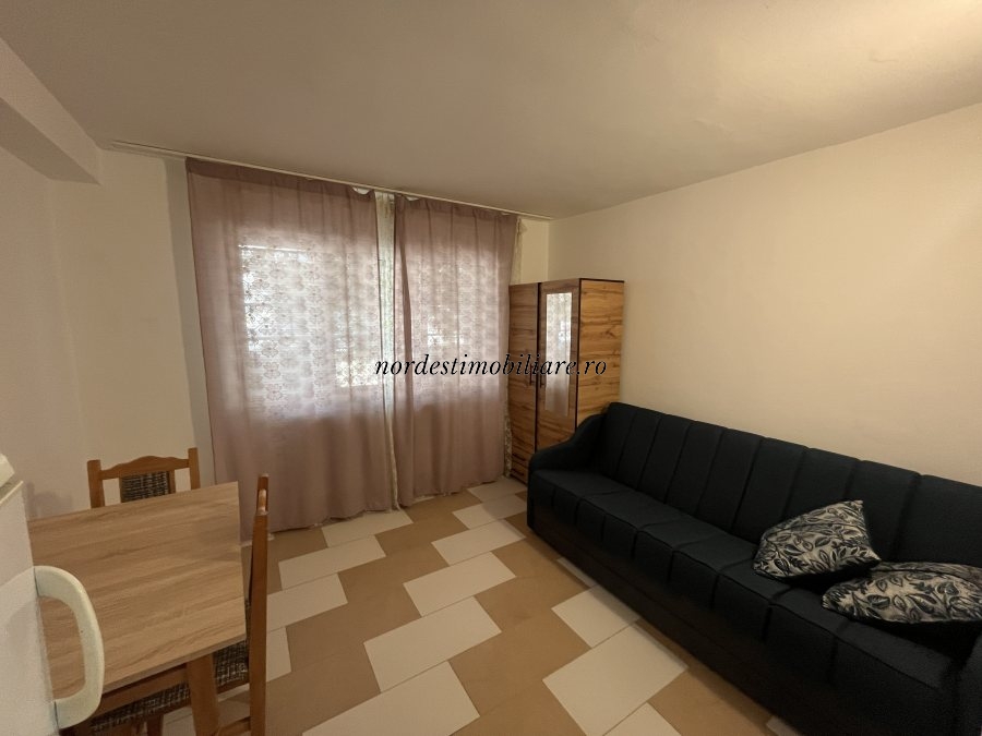 Apartament Garsoniera Podu Roș